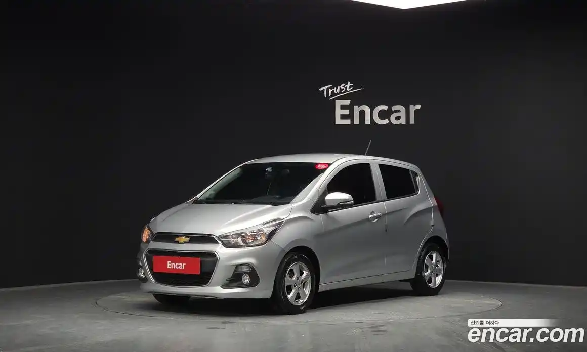 Chevrolet Spark 2015 1.0 гидро в Москве № 1401436, фото 1