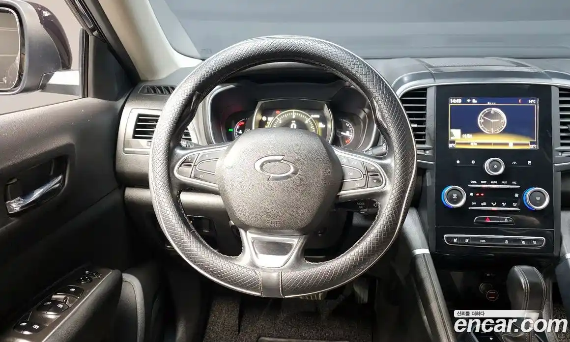 Renault QM6 2017 2.0 гидро в Москве № 1402884, фото 13