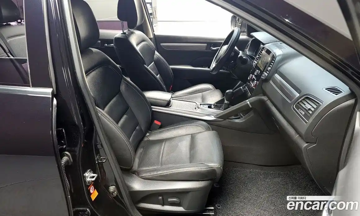 Renault QM6 2017 2.0 гидро в Москве № 1402884, фото 10