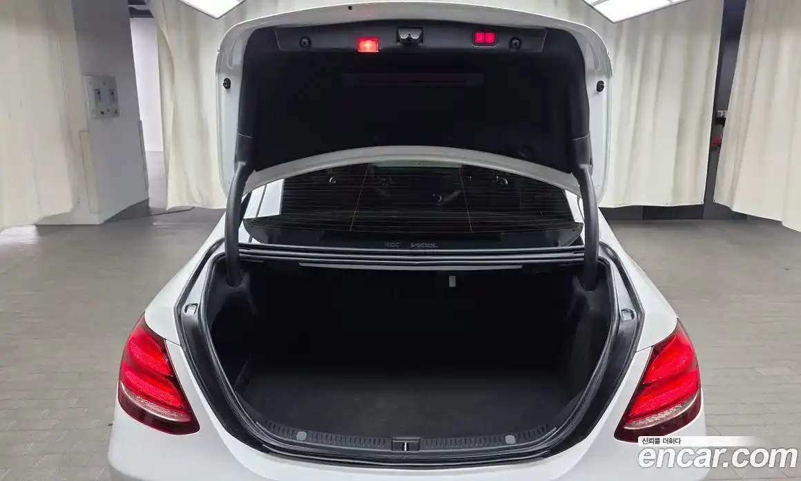 Mercedes-Benz E-Class 2017 2.0 гидро в Москве № 1403772, фото 20
