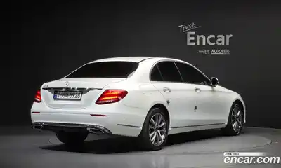 Mercedes-Benz E-Class 2017 2.0 гидро в Москве № 1403772, миниатюра 2