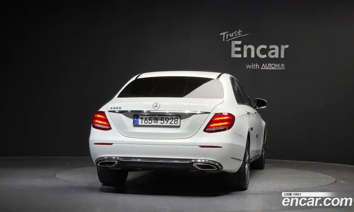 Mercedes-Benz E-Class 2017 2.0 гидро в Москве № 1403772, фото 4