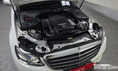 Mercedes-Benz E-Class 2017 2.0 гидро в Москве № 1403772, миниатюра 6