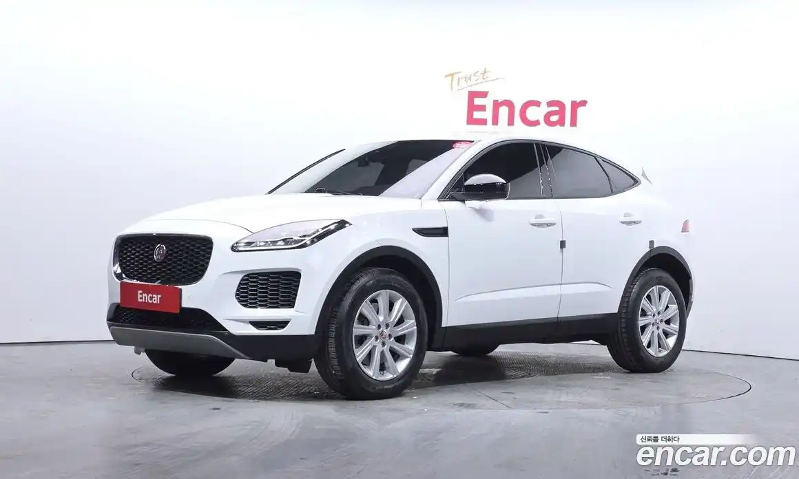 Jaguar E-Pace 2018 2.0 гидро в Москве № 1404108, фото 1