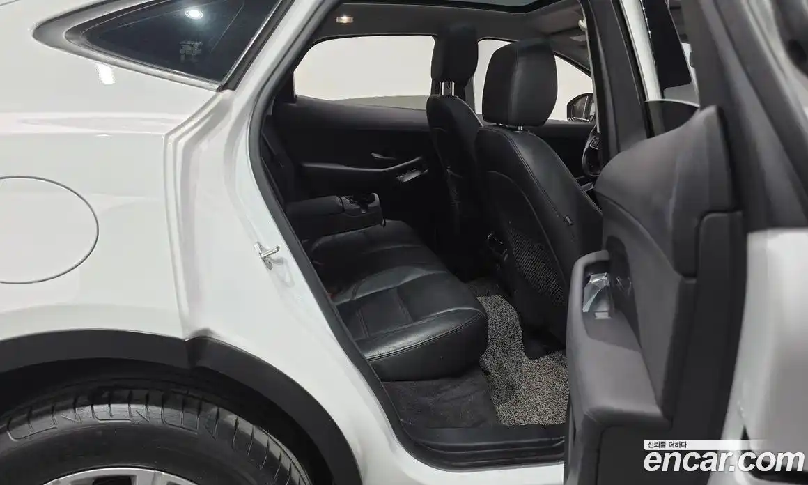 Jaguar E-Pace 2018 2.0 гидро в Москве № 1404108, фото 12