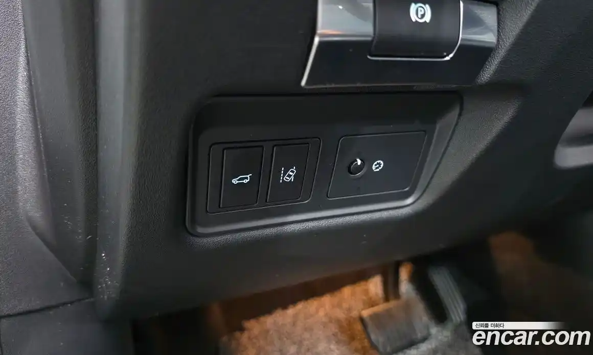 Jaguar E-Pace 2018 2.0 гидро в Москве № 1404108, фото 17
