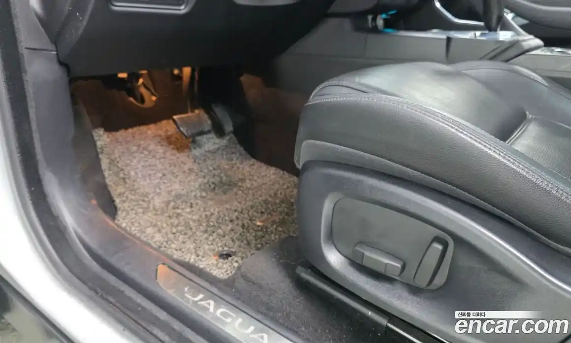 Jaguar E-Pace 2018 2.0 гидро в Москве № 1404108, фото 18