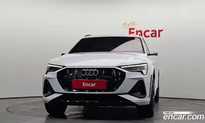 Audi e-tron 2022 0.2 гидро в Москве № 1404157, миниатюра 3