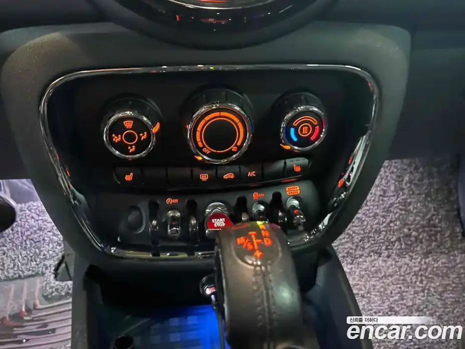 Mini Clubman 2018 1.5 гидро в Москве № 1405329, фото 12