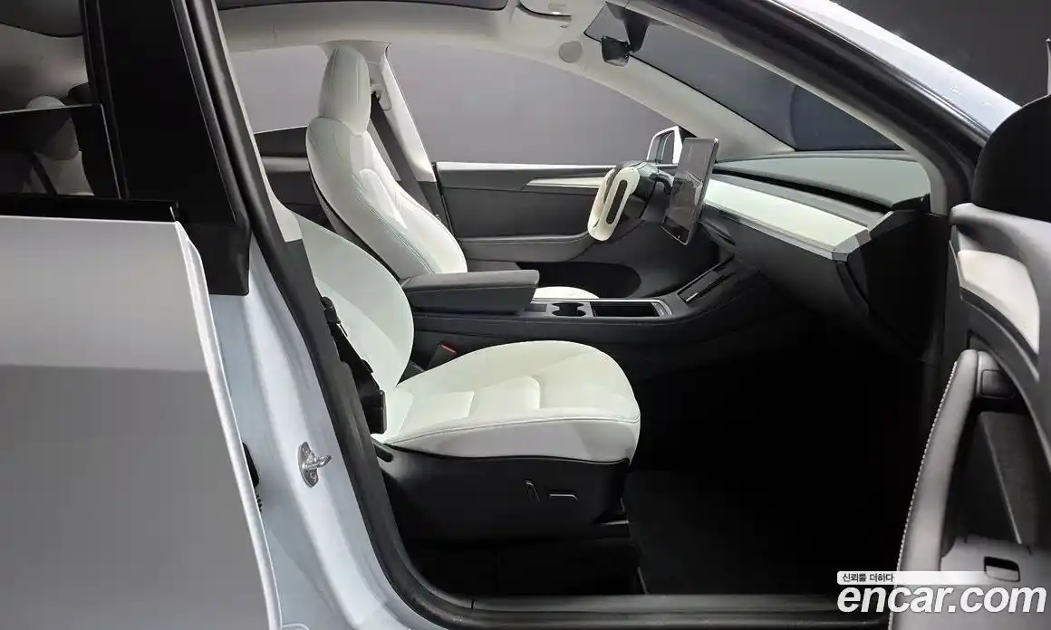 Tesla Model Y 2023 0.2 гидро в Москве № 1405375, фото 11