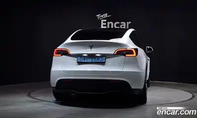 Tesla Model Y 2023 0.2 гидро в Москве № 1405375, миниатюра 4