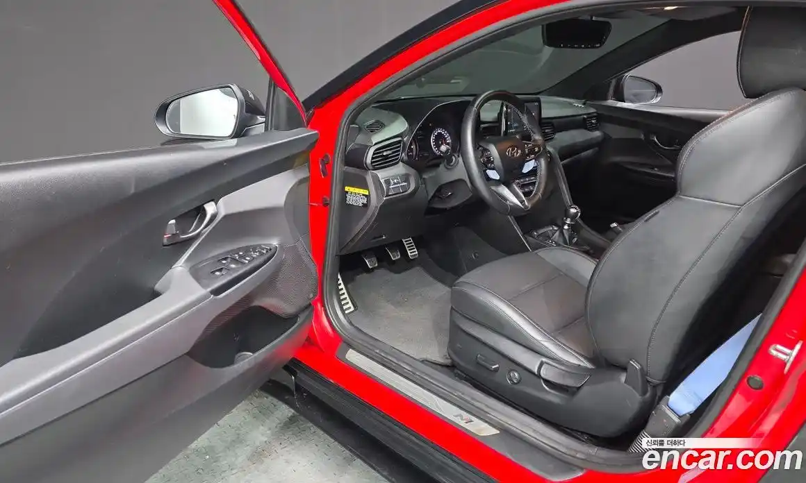 Hyundai Veloster 2019 2.0 механика в Москве № 1417395, фото 10