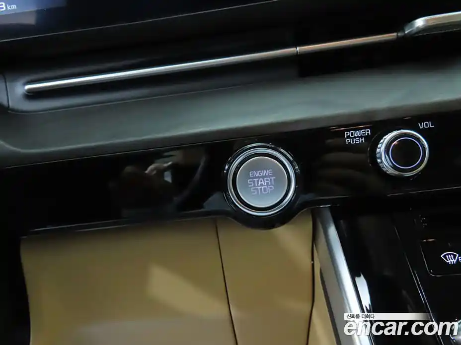 Kia Canival 2023 3.5 гидро в Москве № 1418226, фото 14