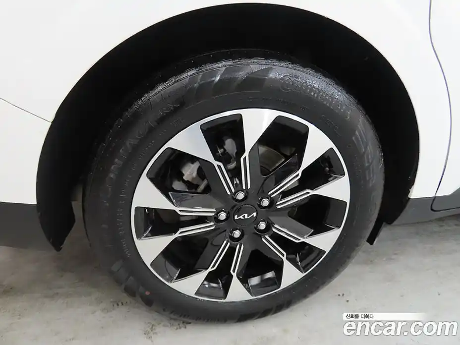 Kia Canival 2023 3.5 гидро в Москве № 1418226, фото 20