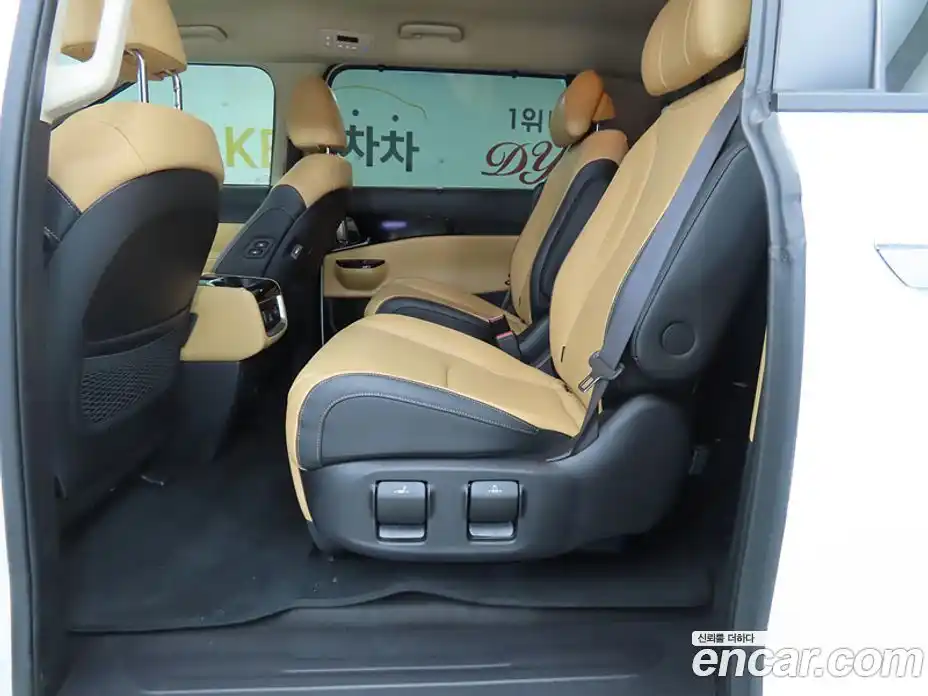 Kia Canival 2023 3.5 гидро в Москве № 1418226, фото 7