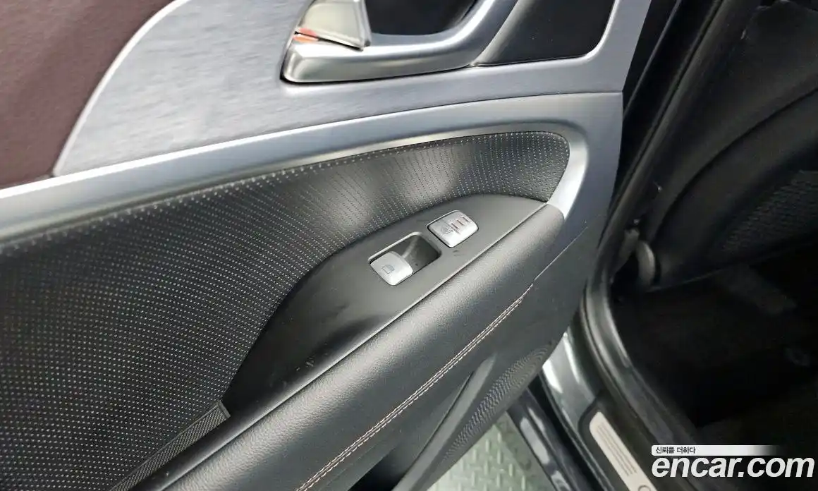 Genesis G70 2019 2.0 Автомат в Москве № 1418518, фото 19