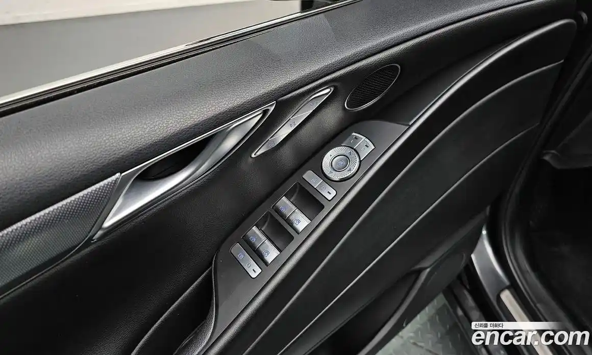 Genesis G80 2020 2.5 Автомат в Москве № 1418519, фото 16