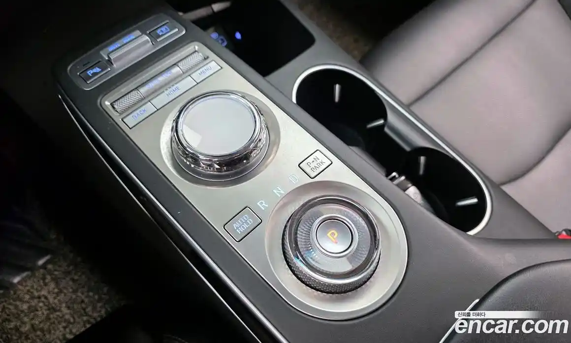 Genesis GV70 2021 2.2 Автомат в Москве № 1418531, фото 9