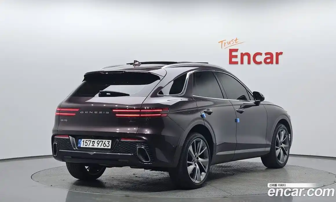 Genesis GV70 2022 2.5 Автомат в Москве № 1418540, фото 1
