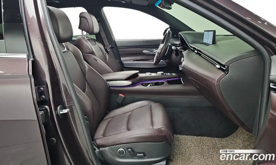 Genesis GV70 2022 2.5 Автомат в Москве № 1418540, фото 10