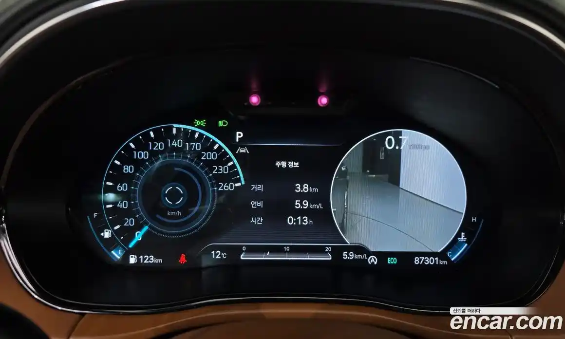 Genesis GV70 2021 2.5 Автомат в Москве № 1418565, фото 8