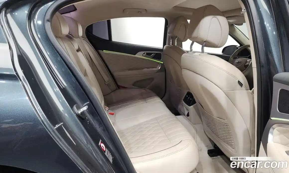 Genesis G70 2018 2.0 Автомат в Москве № 1418570, фото 12