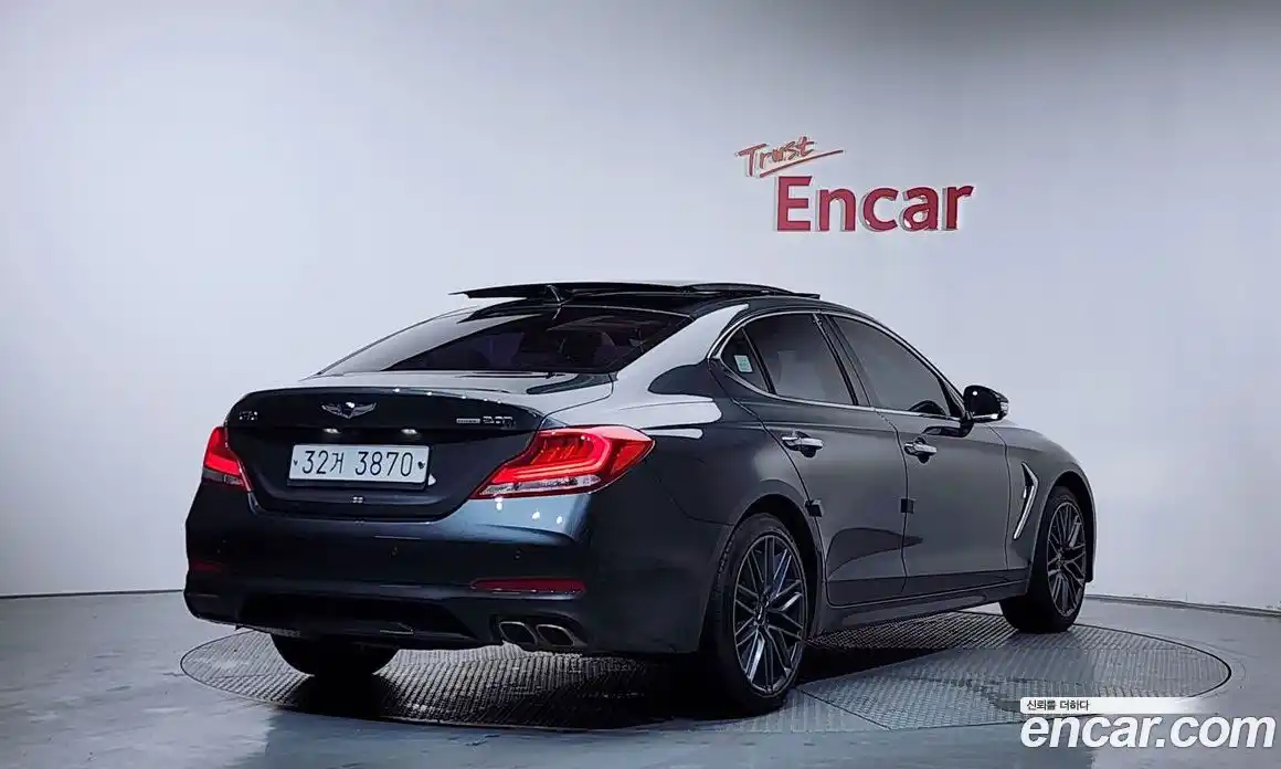 Genesis G70 2018 2.0 Автомат в Москве № 1418570, фото 2