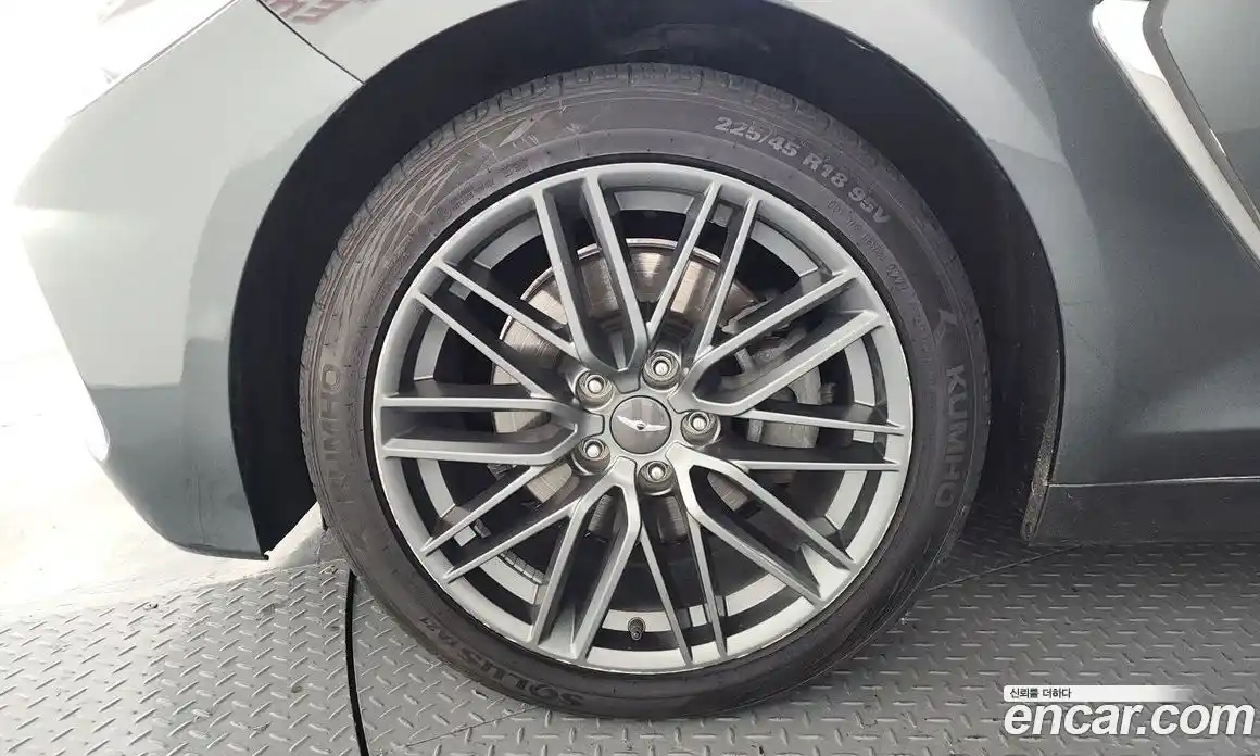 Genesis G70 2018 2.0 Автомат в Москве № 1418570, фото 5