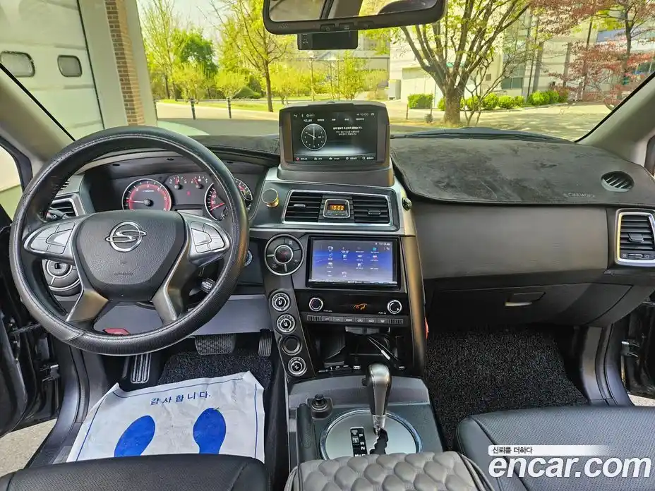 SsangYong Korando 2016 2.0 Автомат в Москве № 1419476, фото 10