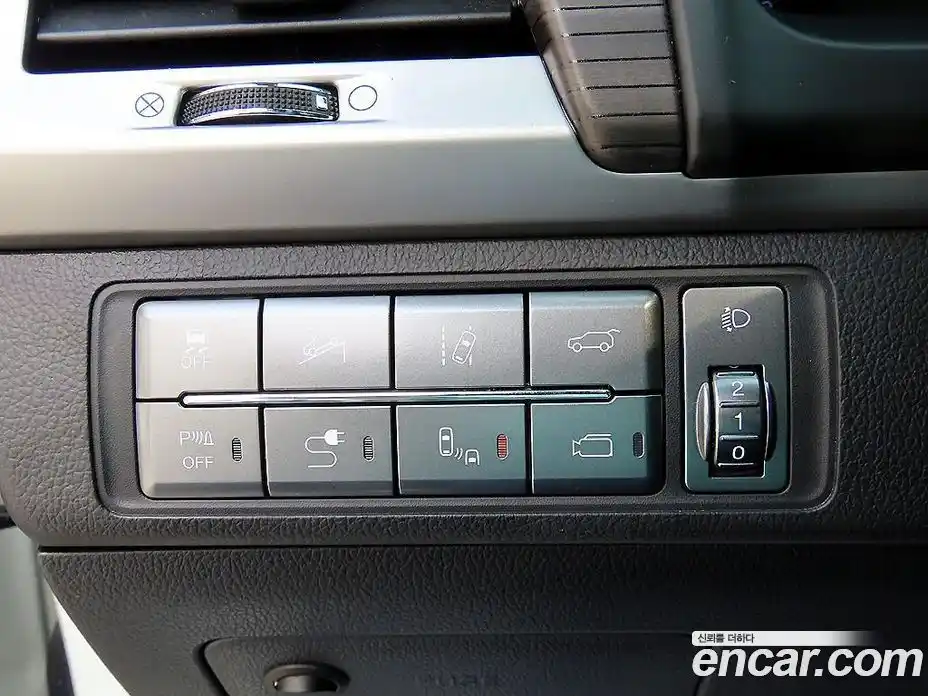 SsangYong Rexton 2017 2.2 Автомат в Москве № 1419533, фото 16