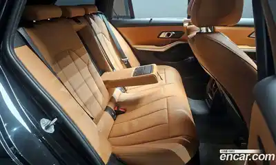 BMW 3-Series 2023 2.0 Автомат в Москве № 1419852, миниатюра 12