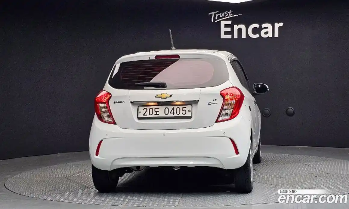 Chevrolet Spark 2016 1.0 гидро в Москве, фото 4