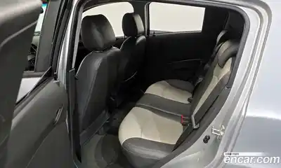 Chevrolet Spark 2012 1.0 гидро в Москве № 1420456, миниатюра 12