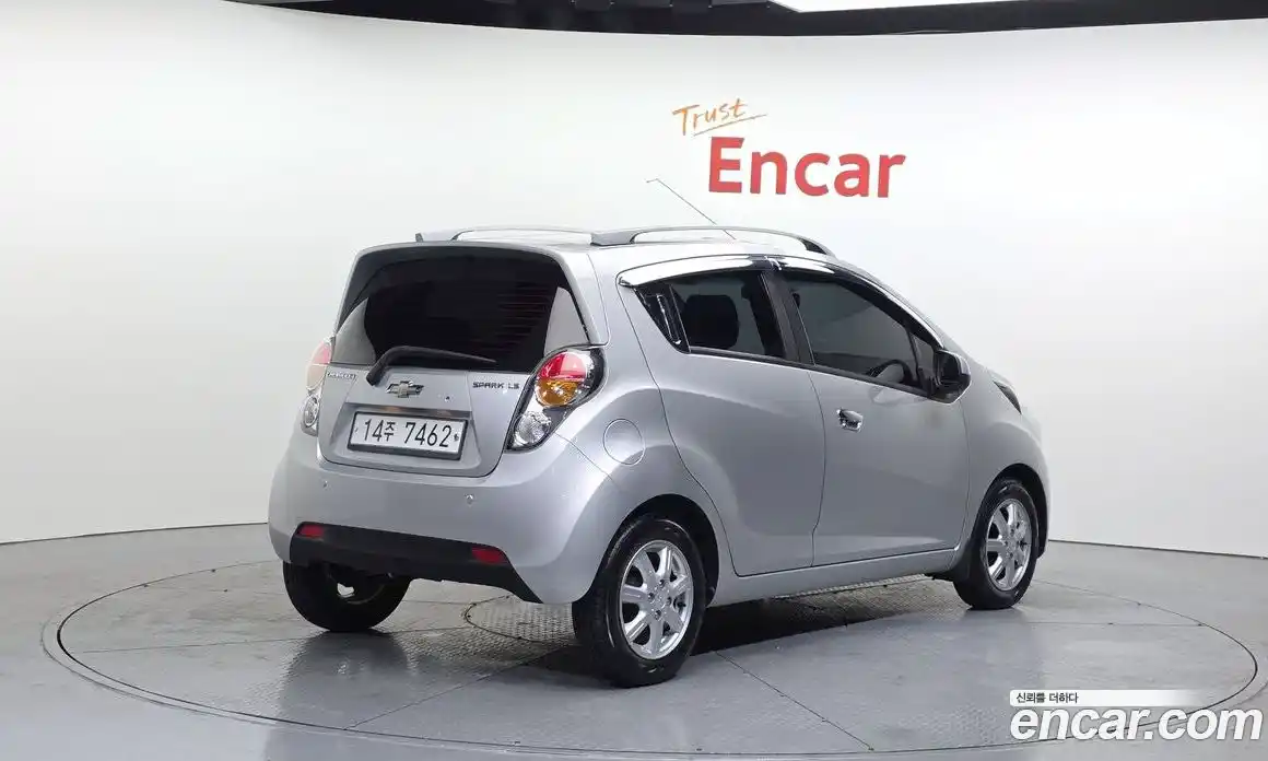 Chevrolet Spark 2012 1.0 гидро в Москве № 1420456, фото 2