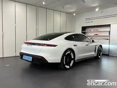 Porsche Taycan 2025 0.1 гидро в Москве № 1423162, миниатюра 2