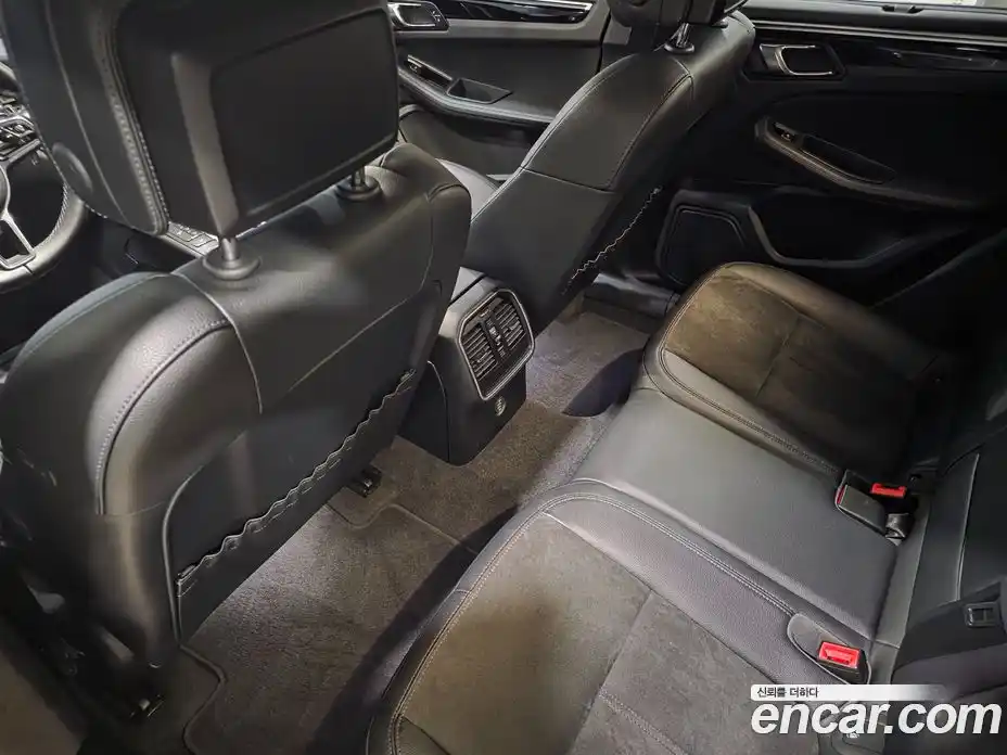 Porsche Macan 2018 2.0 гидро в Москве № 1423241, фото 11