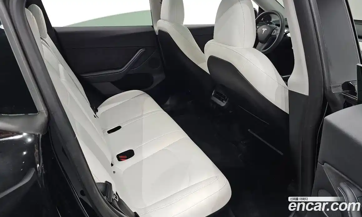 Tesla Model Y 2023 0.2 гидро в Москве № 1423793, фото 12