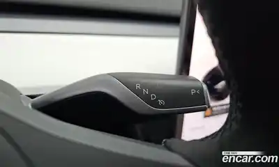 Tesla Model Y 2023 0.2 гидро в Москве № 1423793, миниатюра 9