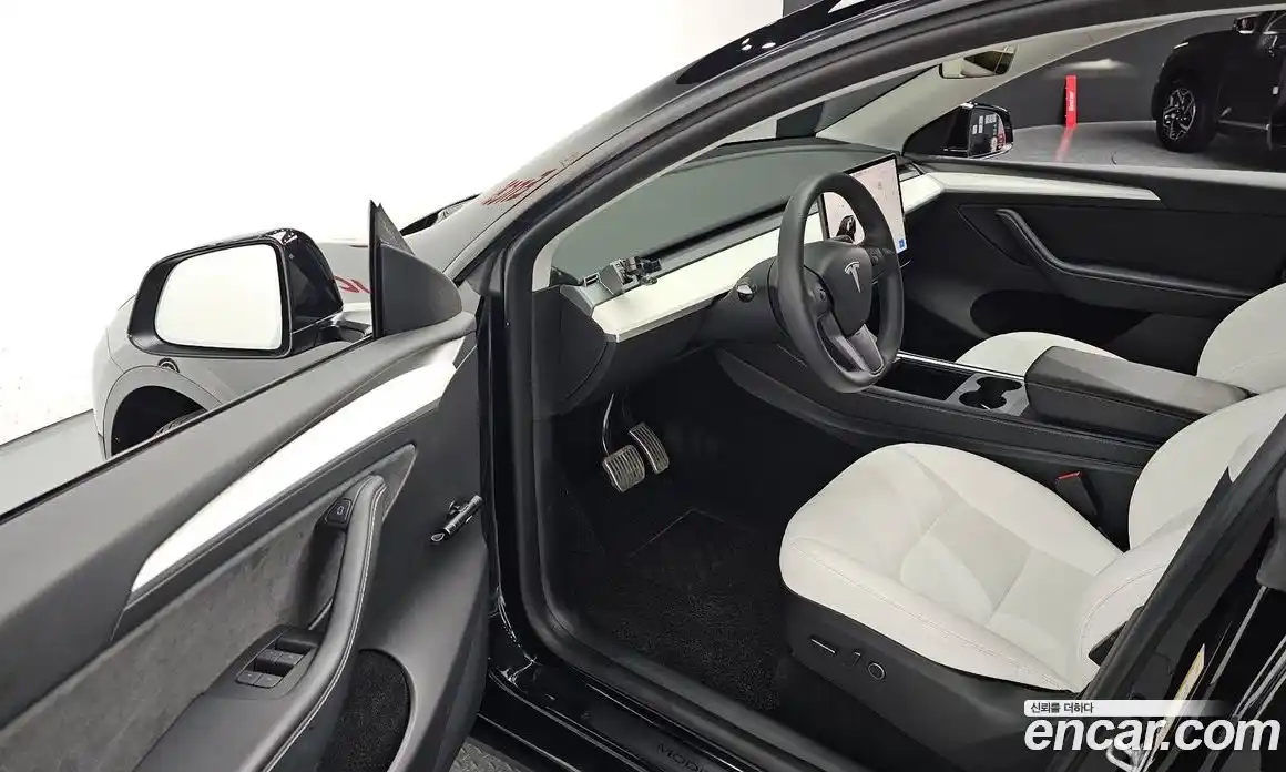 Tesla Model Y 2023 0.2 гидро в Москве № 1423793, фото 10