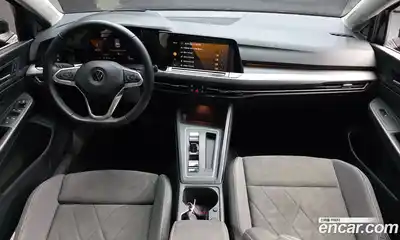 Volkswagen Golf 2022 2.0 гидро в Москве № 1424236, миниатюра 7