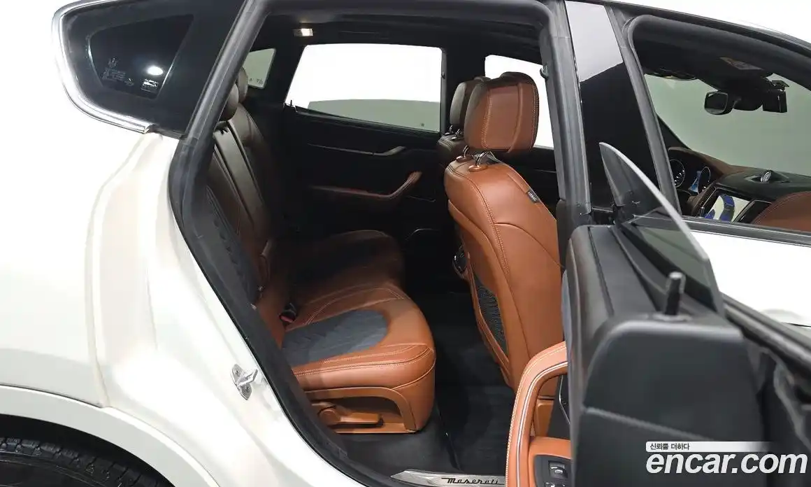 Maserati Levante 2020 3.0 гидро в Москве № 1424806, фото 12