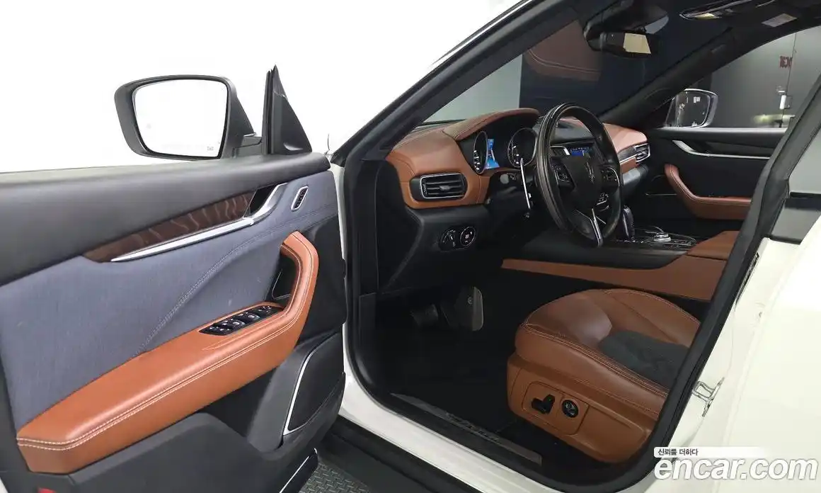 Maserati Levante 2020 3.0 гидро в Москве № 1424806, фото 10