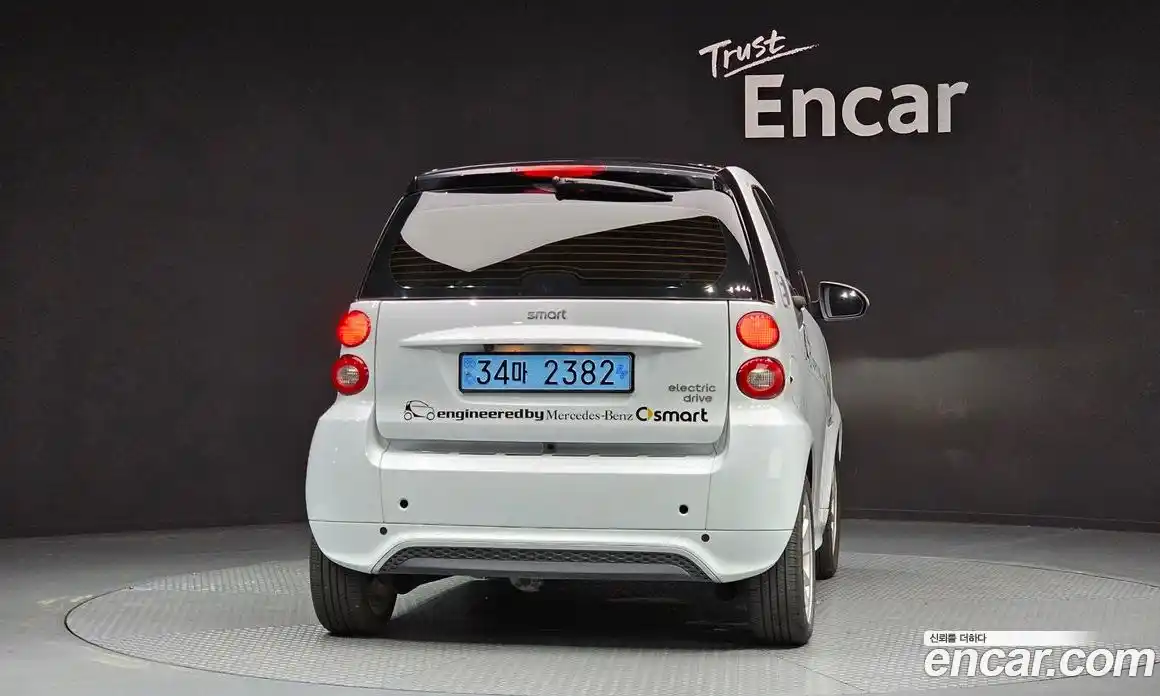 Smart Fortwo 2016 2.0 гидро в Москве № 1425062, фото 4