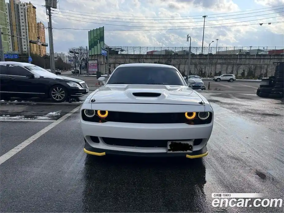 Dodge Challenger 2017 3.6 гидро в Москве № 1425081, фото 1