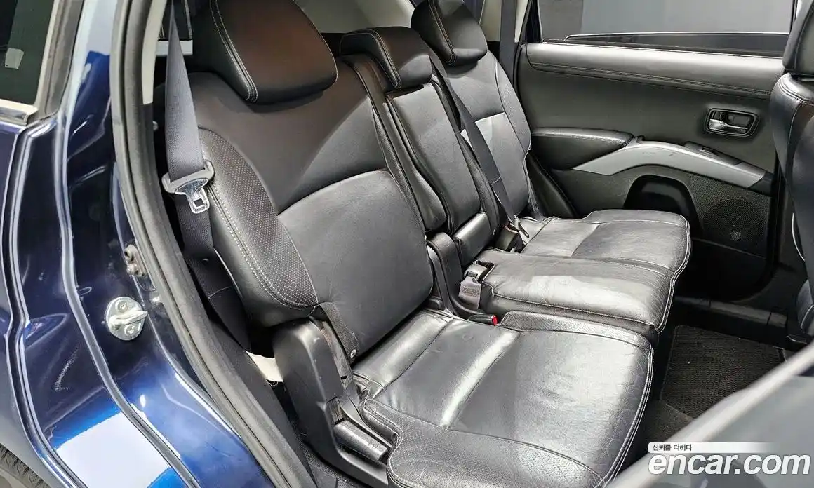 Mitsubishi Outlander 2010 3.0 гидро в Москве № 1425125, фото 12
