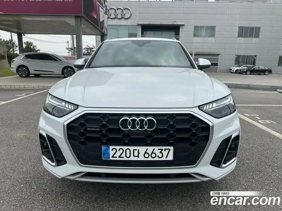Audi Q5 2023 2.0 гидро в Москве № 155207, фото 3