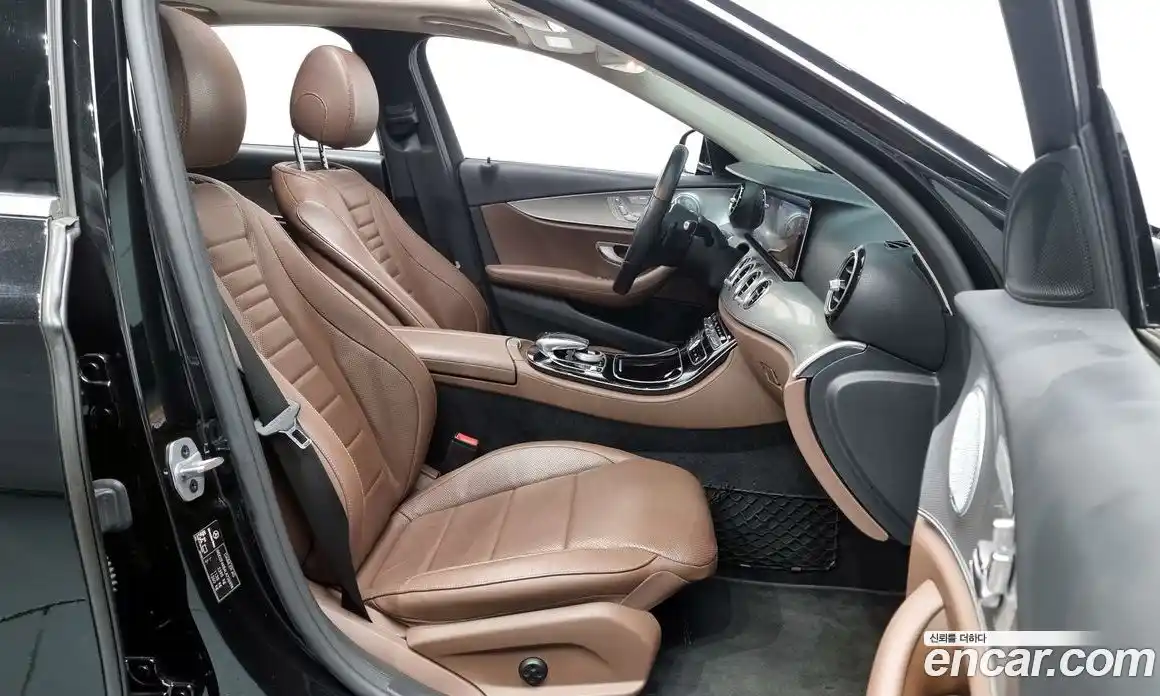 Mercedes-Benz E-Class 2020 2.0 гидро в Москве, фото 10