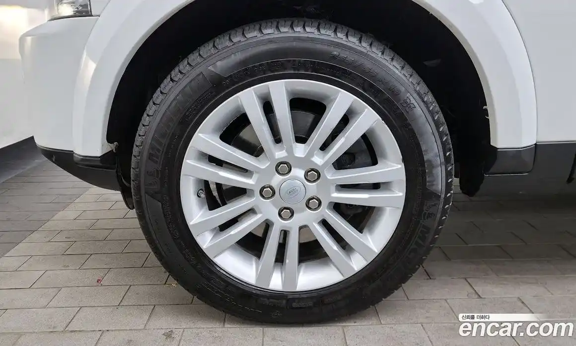 Land Rover Discovery 2016 3.0 гидро в Москве № 166487, фото 5
