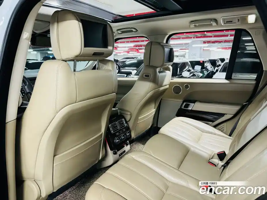 Land Rover Range-Rover 2015 3.0 гидро в Москве № 166819, фото 16