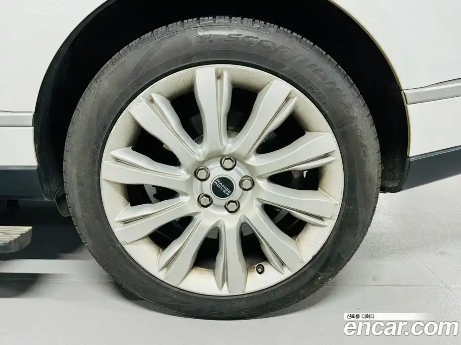 Land Rover Range-Rover 2015 3.0 гидро в Москве № 166819, фото 18